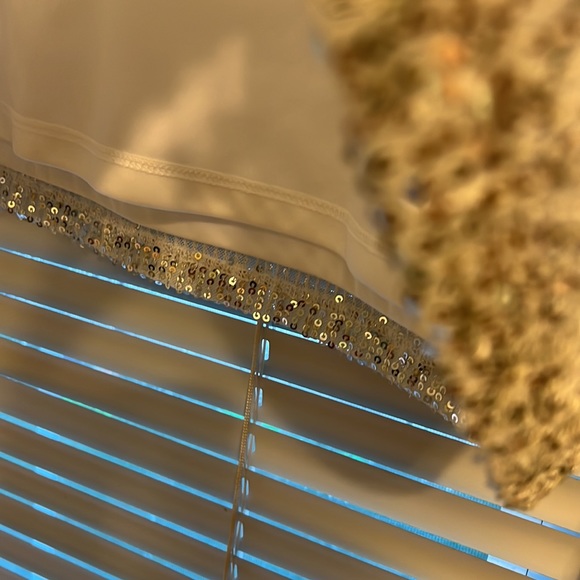 X small black and white T shirt new with tag - Picture 4 of 4